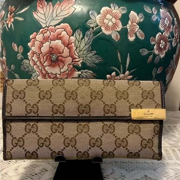 Gucci Brown Monogram Wallet with Gold Accents - Picture 1 of 10